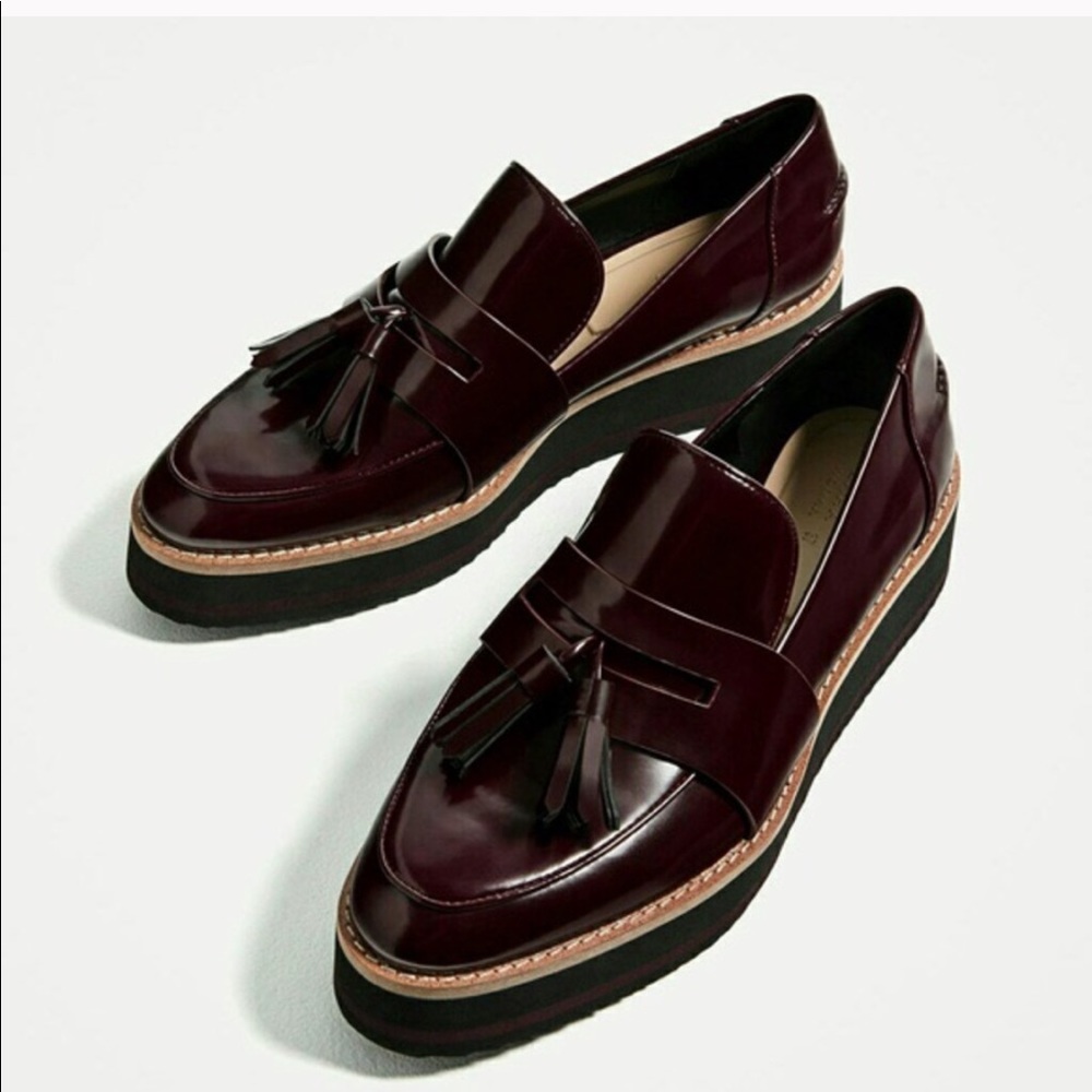 NWOT Zara burgundy tassel loafers